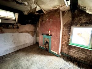 Photo 8- click for photo gallery